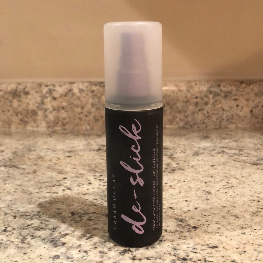 Urban decay de-slick